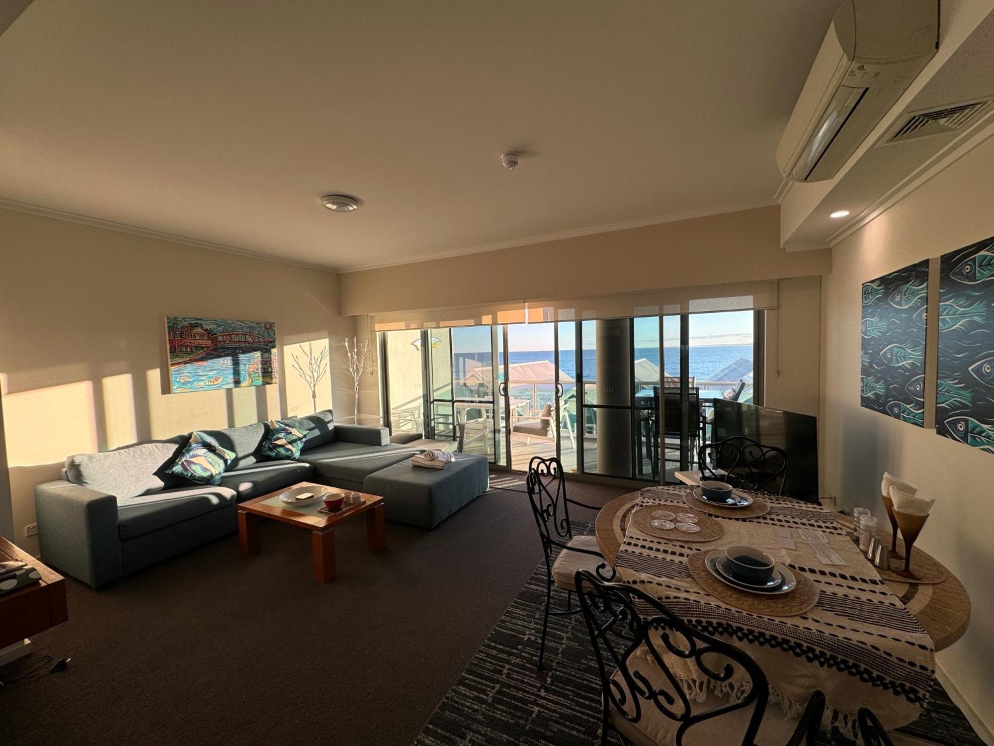An Ocean,Beachfront And Pool View Apartment 210 Mandurah Dış mekan fotoğraf